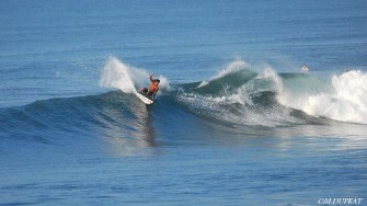 surfing bali