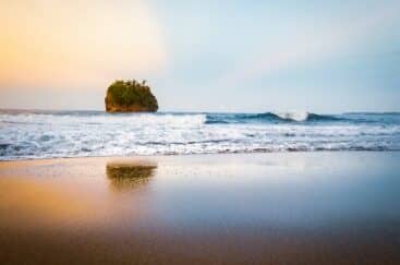 spot de surf buja roca au Costa-Rica