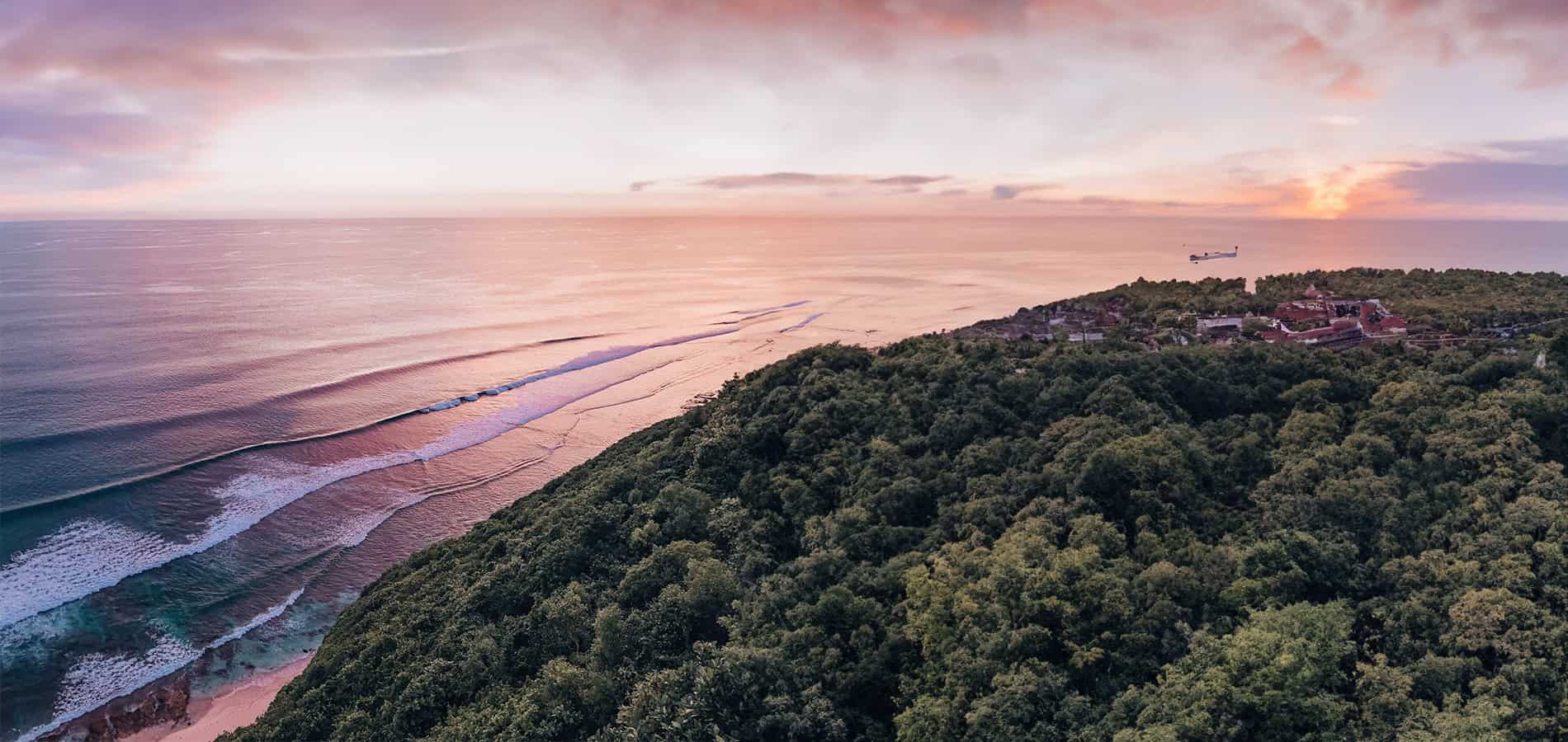 Spot de surf à Kuta à Lombok Indonésie